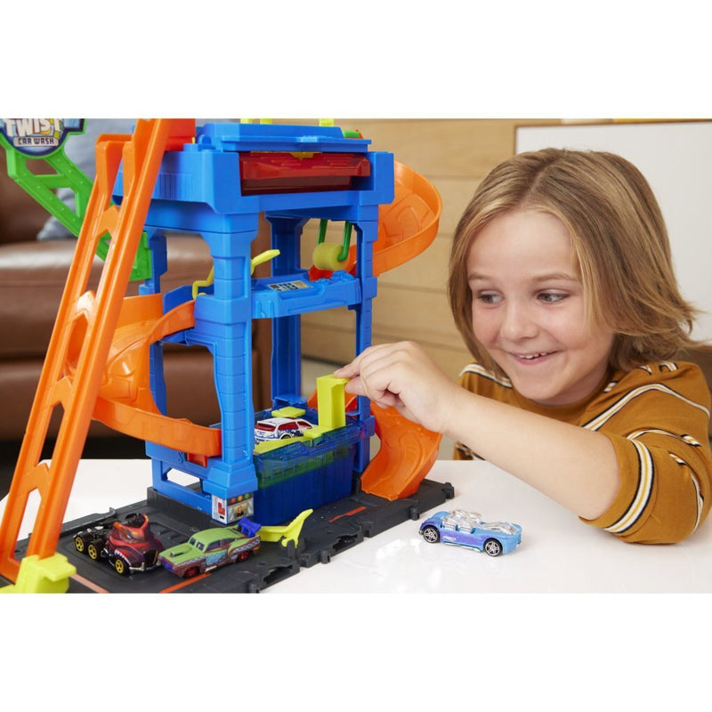 Load image into Gallery viewer, Mattel hot wheels city tunnel twist car wash