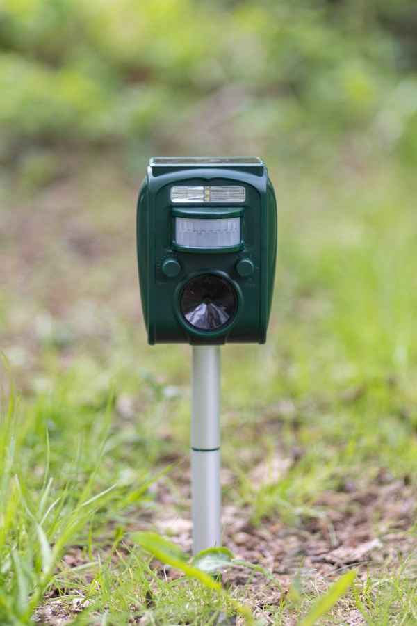 Load image into Gallery viewer, Dierenverjager sonicflash zonne energie