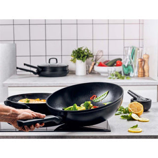 Load image into Gallery viewer, Bk easy induction wokpan ø30 cm ceramic