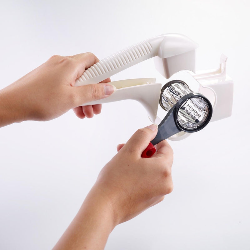 Load image into Gallery viewer, Westmark drum grater trio