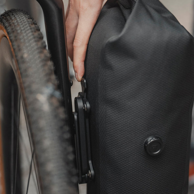 Chargez l'image dans la visionneuse de la galerie, Topeak vorktas qr drybag bolt-on 5.8l zwart