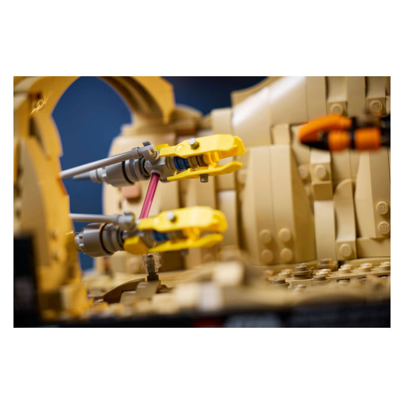 Load image into Gallery viewer, Lego star wars 75380 mos espa podrace diorama