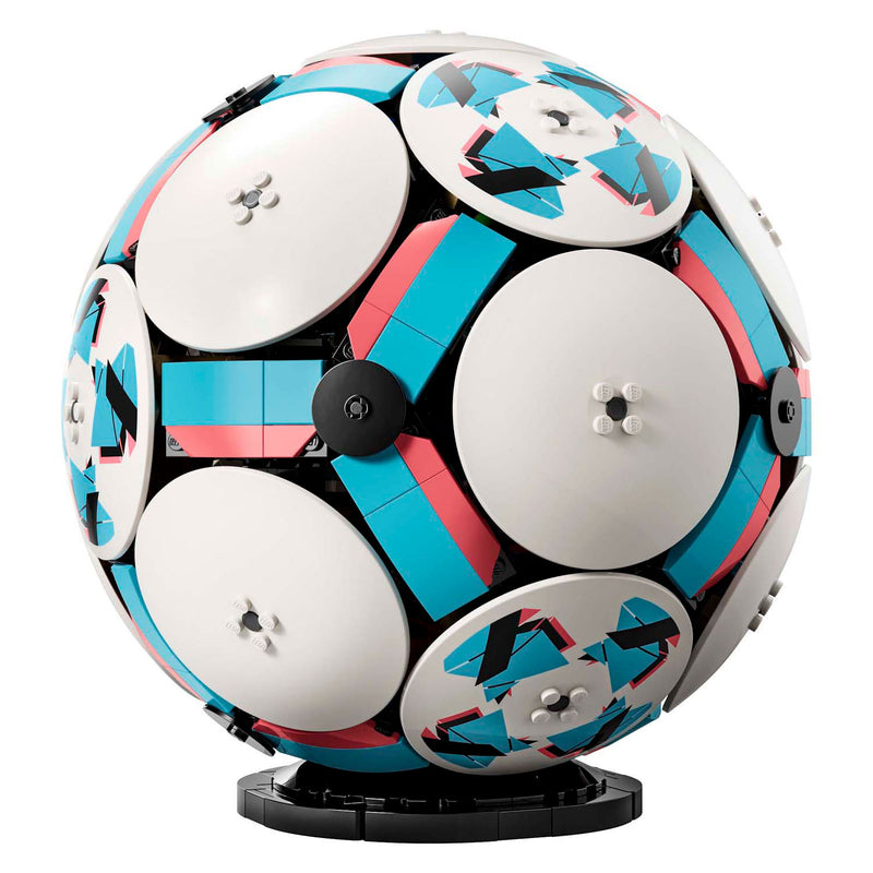 ギャラリービューアに画像をロードする, Lego editions voetbal - 3d-display bouwpakket met mini-stadion - verjaardagscadeau voor jongens, meisjes en voetbalfans vanaf 10 jaar - 43019