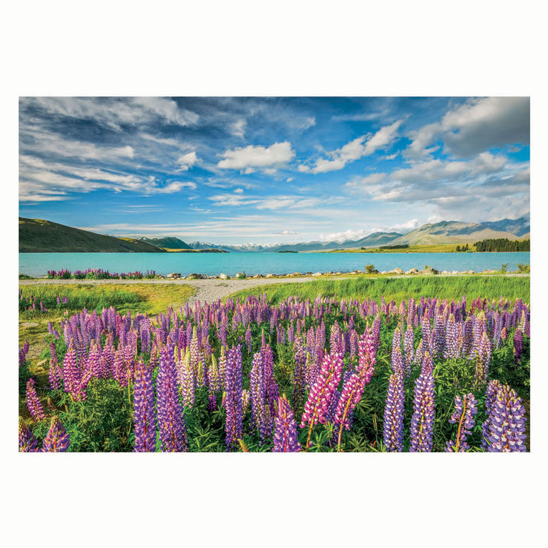 Afbeelding laden in galerijviewer, Clementoni legpuzzel bloemen bij lake tekapo, 1500st.