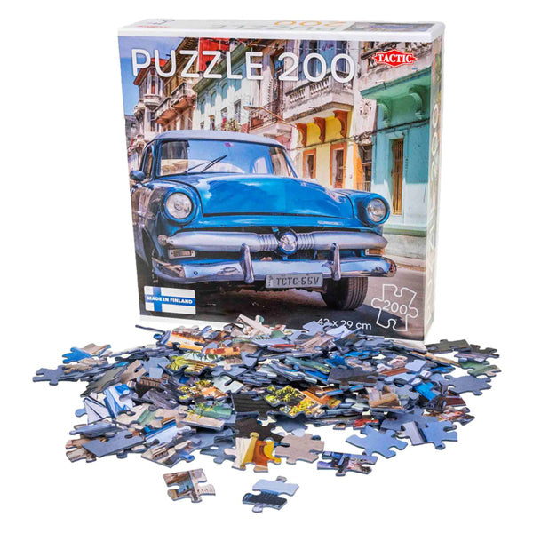 Afbeelding laden in galerijviewer, Tactic vintage car in havana – puzzel – 200 stukjes – klassieke auto en stadsbeeld – strak en rustgevend ontwerp – hoogwaardige scandinavische kwaliteit