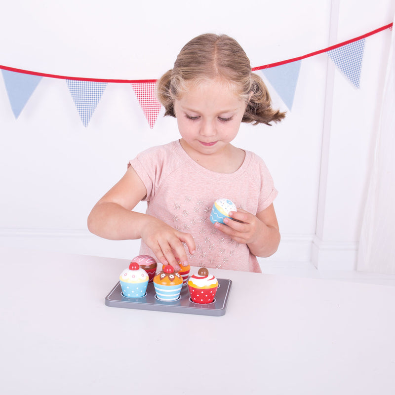 Afbeelding laden in galerijviewer, Bigjigs houten muffinset