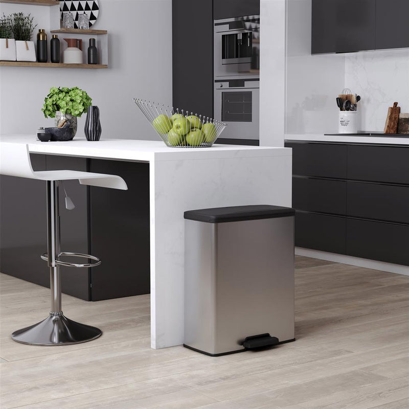 Afbeelding laden in galerijviewer, Curver decobin pedaalemmer 65l zilver metallic
