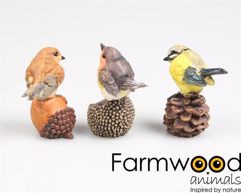 Laden Sie das Bild in Galerie -Viewer, Farmwood animals tuinbeeld vogel op noot 5x3x6 cm