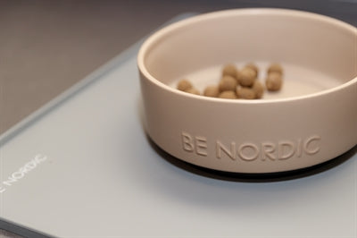 Afbeelding laden in galerijviewer, Trixie be nordic voerbak hond keramiek rubber taupe