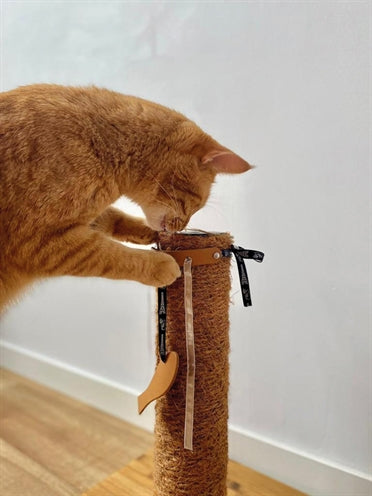Load image into Gallery viewer, Martin kattenspeelgoed leana kicker met catnip gerecycled assorti