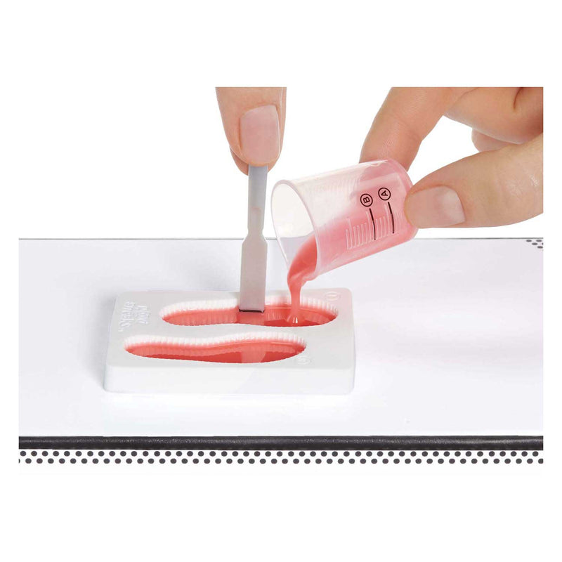 Load image into Gallery viewer, Mga entertainment mga's miniverse - make it mini sneakers