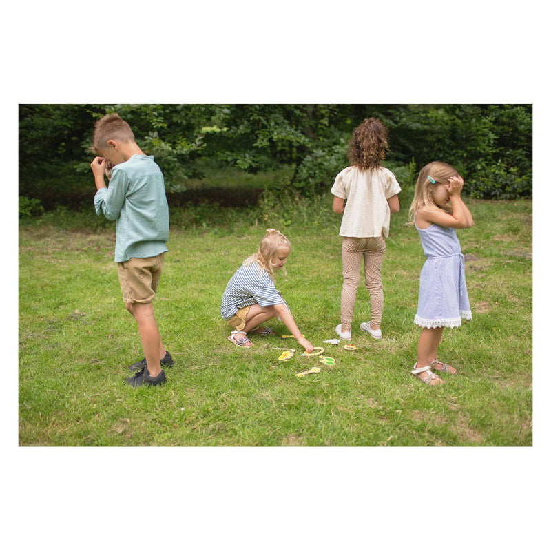 Afbeelding laden in galerijviewer, Bs toys the thief spel - de dief - buiten en binnenspeelgoed - educatief speelgoed - kinderspel - 2-10 spelers - speelgoed van het jaar - cadeau kind - geheugenspel - houten speelgoed - gezelschapspellen kinderen
