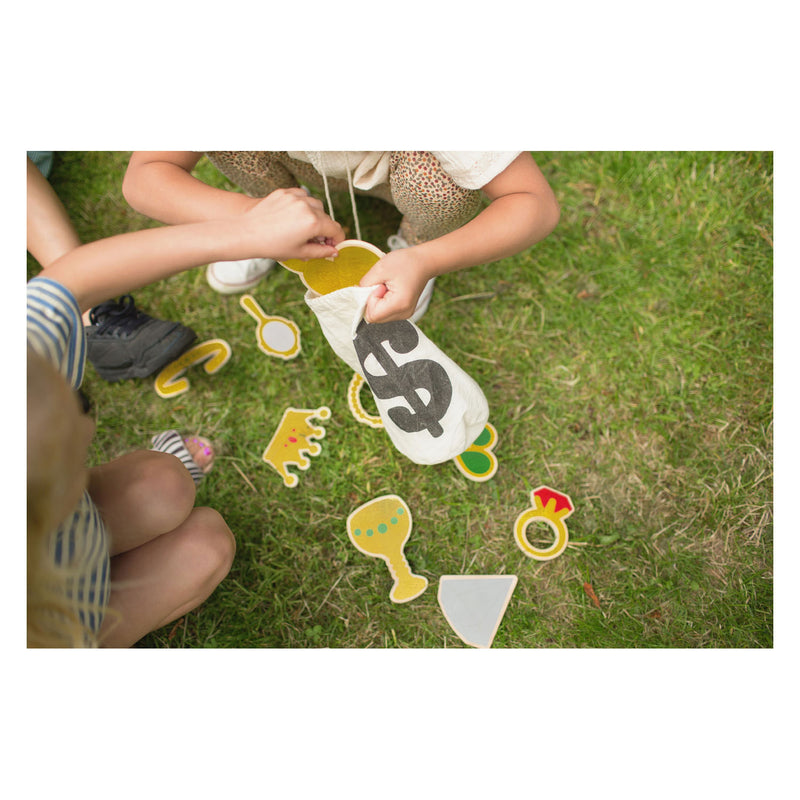 Afbeelding laden in galerijviewer, Bs toys the thief spel - de dief - buiten en binnenspeelgoed - educatief speelgoed - kinderspel - 2-10 spelers - speelgoed van het jaar - cadeau kind - geheugenspel - houten speelgoed - gezelschapspellen kinderen
