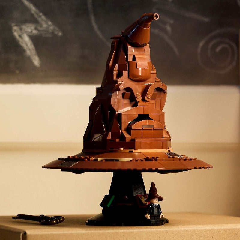 Laden Sie das Bild in Galerie -Viewer, Lego harry potter 76429 pratende sorteerhoed + geluid