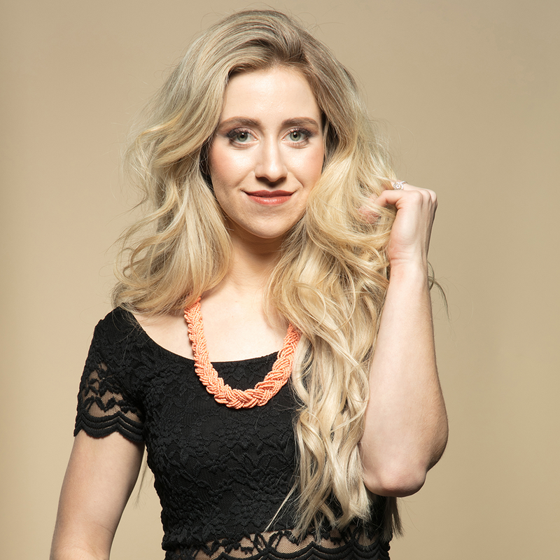 Load image into Gallery viewer, Superior achtergrondpapier 33 ivorine 1,35 x 11m