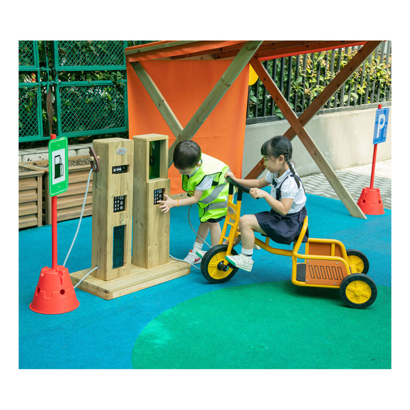 Cargue la imagen en el visor de la galería, Lobbes speelgoed bv classic world houten outdoor speel tankstation