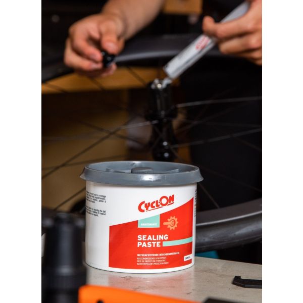 Afbeelding laden in galerijviewer, Cyclon Sealing paste 500ml