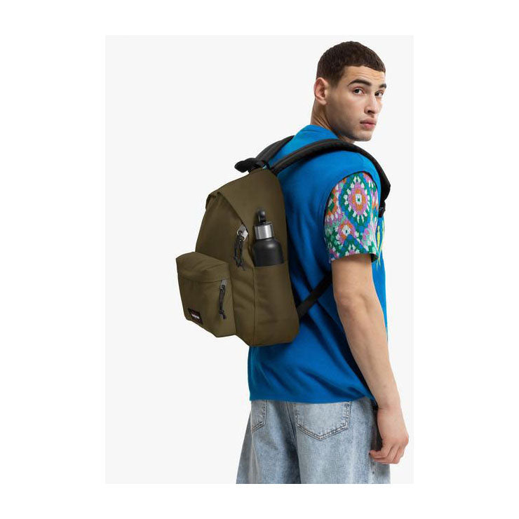 Afbeelding laden in galerijviewer, Eastpak day pakr army olive rugzak met laptopvak