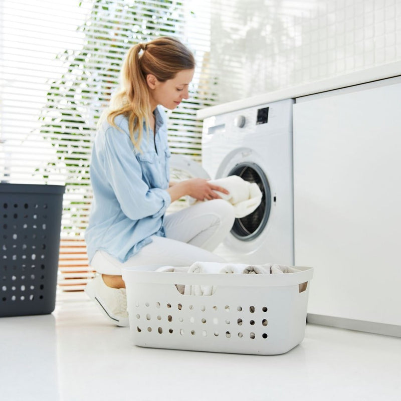 Afbeelding laden in galerijviewer, Rotho jona wasmand 39l wit