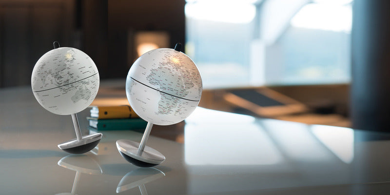 Laden Sie das Bild in Galerie -Viewer, Atmosphere nr-0311swbi-gb globe swing 11cm diameter alu rubber