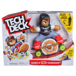 Afbeelding laden in galerijviewer, Tech deck shred n' blast sk8board, gemotoriseerd fingerboardspeelgoed met skater en schans voor snelle acties en hoge sprongen