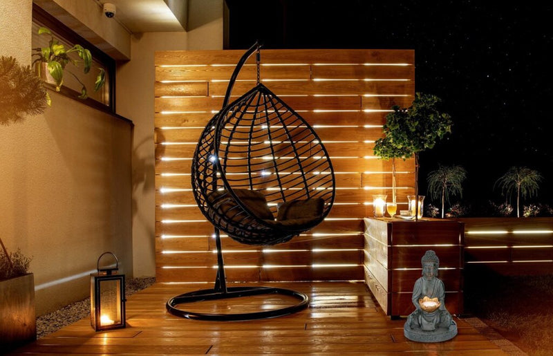 Afbeelding laden in galerijviewer, Grundig grundig boeddha beeld met solarlamp led aan-uitknop brandduur 6-8 uur 17x16x27cm