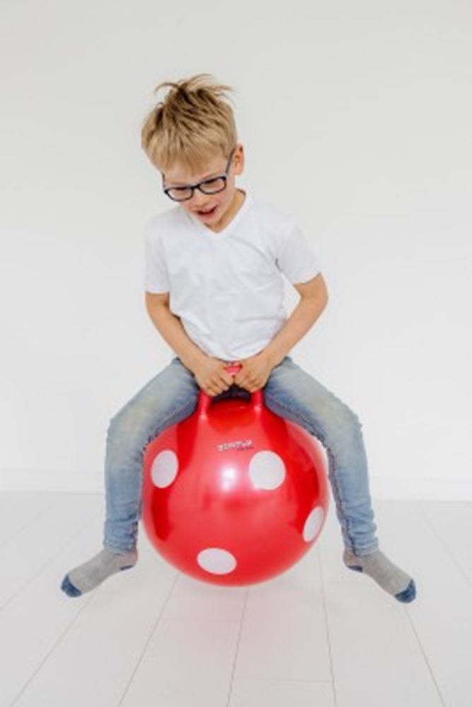 Afbeelding laden in galerijviewer, Skippybal rood met witte stippen. 50 cm