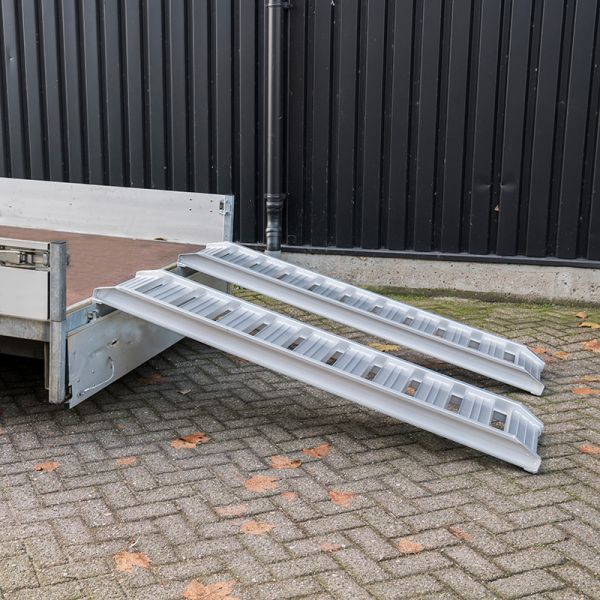 Load image into Gallery viewer, Oprijplank set 185cm 1800 kg.