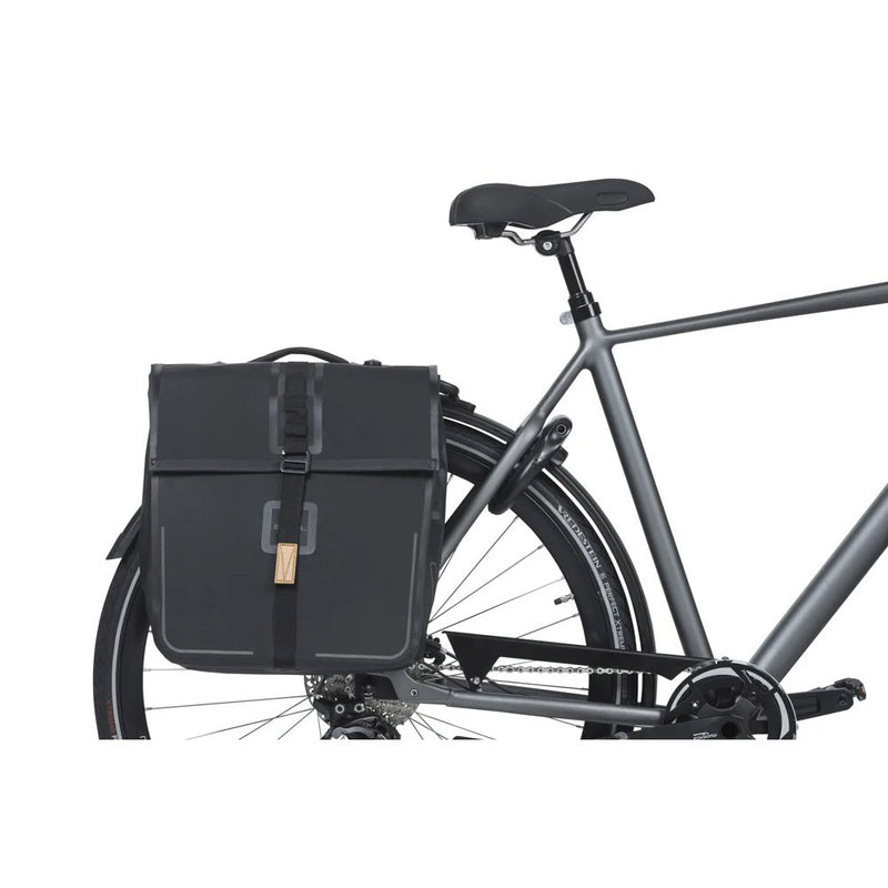 Load image into Gallery viewer, Basil tas urban dry mik 2.0 dubbel matzwart | 50l