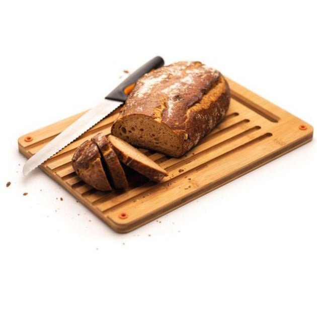 Load image into Gallery viewer, Fiskars Functional Form Set bamboe broodsnijplank en mes