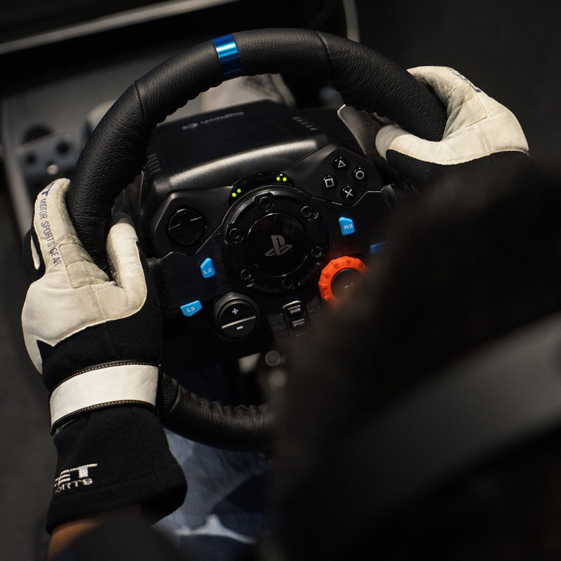 Load image into Gallery viewer, Logitech G29 Driving Force