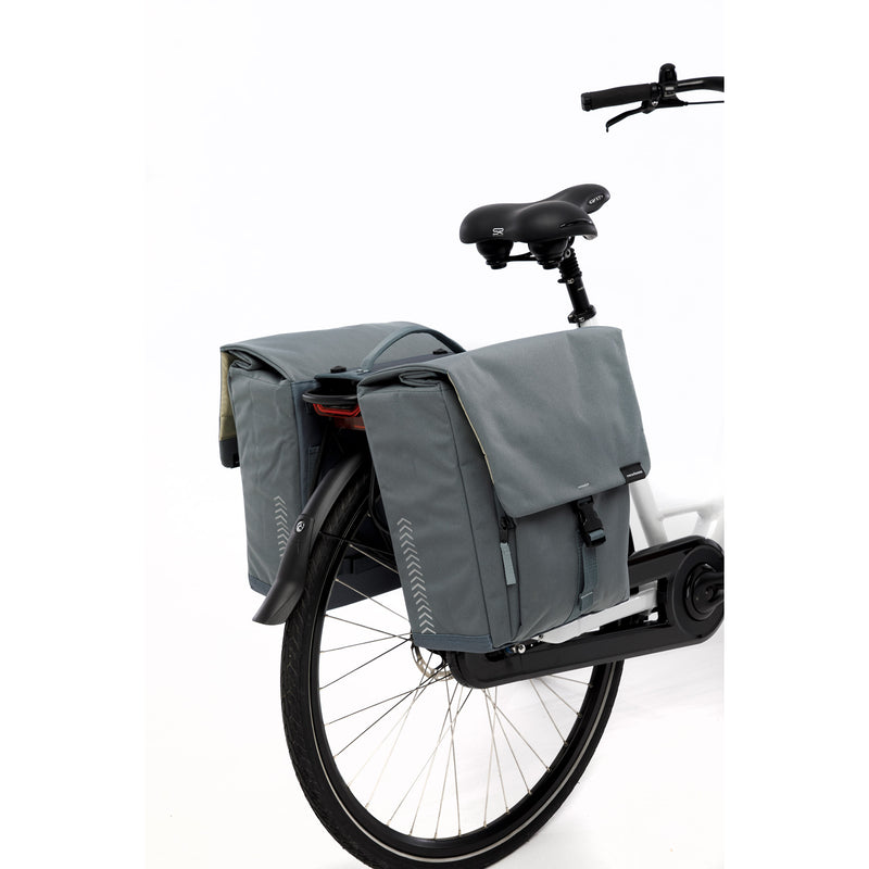 Afbeelding laden in galerijviewer, Burgers - new looxs new looxs ® tulum double mik - dubbele fietstas - 100% gerecycled polyester - geschikt voor elektrische fietsen - voor mik-bagagedrager - afneembare fietstas - 32 liter - grey-green