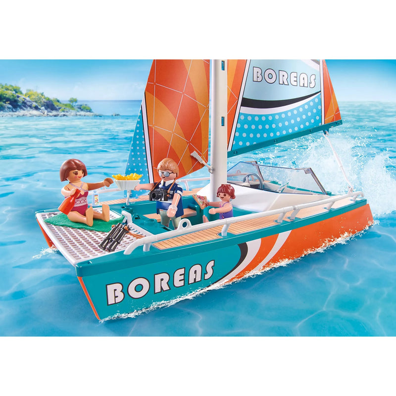 Load image into Gallery viewer, Playmobil Family Fun Catamaran 71043
