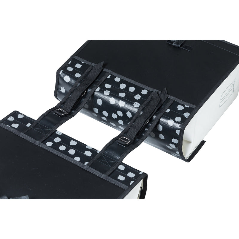 Load image into Gallery viewer, Basil Urban Load dubbele fietstas - zwart groen, waterafstotend, 53L