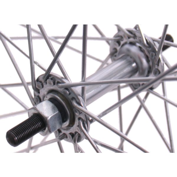 Afbeelding laden in galerijviewer, Voorwiel 28 x 1 1 2 - aluminium ryde velg - verchroomde naaf - zwart