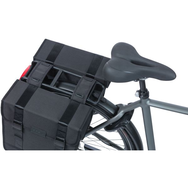 Afbeelding laden in galerijviewer, Basil Tour dubbele fietstas - waterafstotend - 28L - zwart