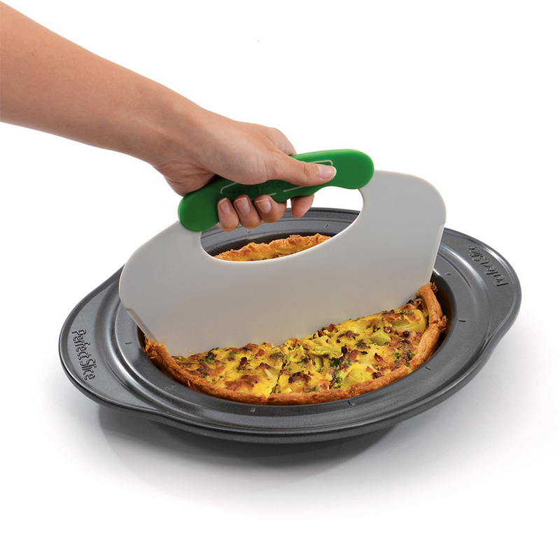 Chargez l'image dans la visionneuse de la galerie, Berghoff cakevorm rond met snijhulp antraciet ø22cm