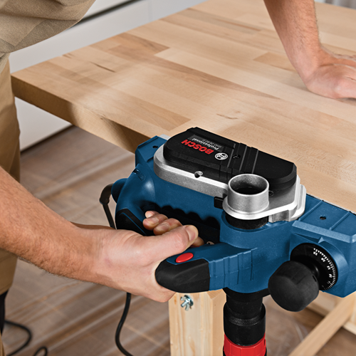 Afbeelding laden in galerijviewer, Bosch blauw bosch professional - schaafmachine gho 26-82 d (parallelgeleider, stofzak, binnenzeskantsleutel, opbergkoffer)