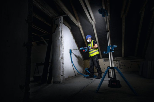 Afbeelding laden in galerijviewer, Bosch blauw glt 18v-5000 professional | accu bouwlamp 18v met geïntegreerd statief in doos | zonder accu's en lader - 06019p5000