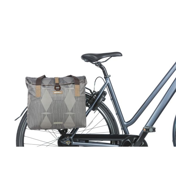 Load image into Gallery viewer, Basil Elegance fietsshopper, Green PET, waterkerende vouwsluiting, gepolsterde hand schouderbanden, 20-26L, taupe