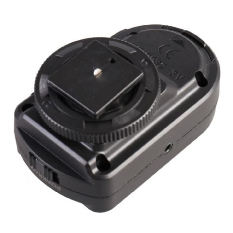 Load image into Gallery viewer, Falcon Eyes Radio Trigger Set RF-DD2.4 op AAA-Batterij