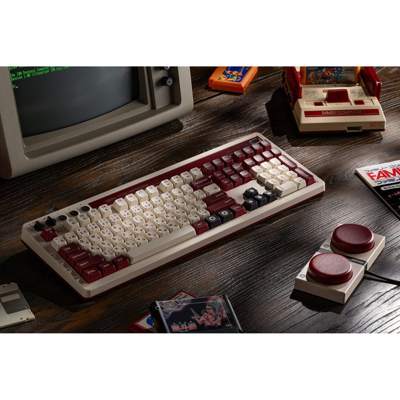 Afbeelding laden in galerijviewer, 8bitdo retro mechanical keyboard fami edition (beige, us lay-out (qwerty), kailh box white, 100%, bluetooth low energy, wireless 2.4g, usb)