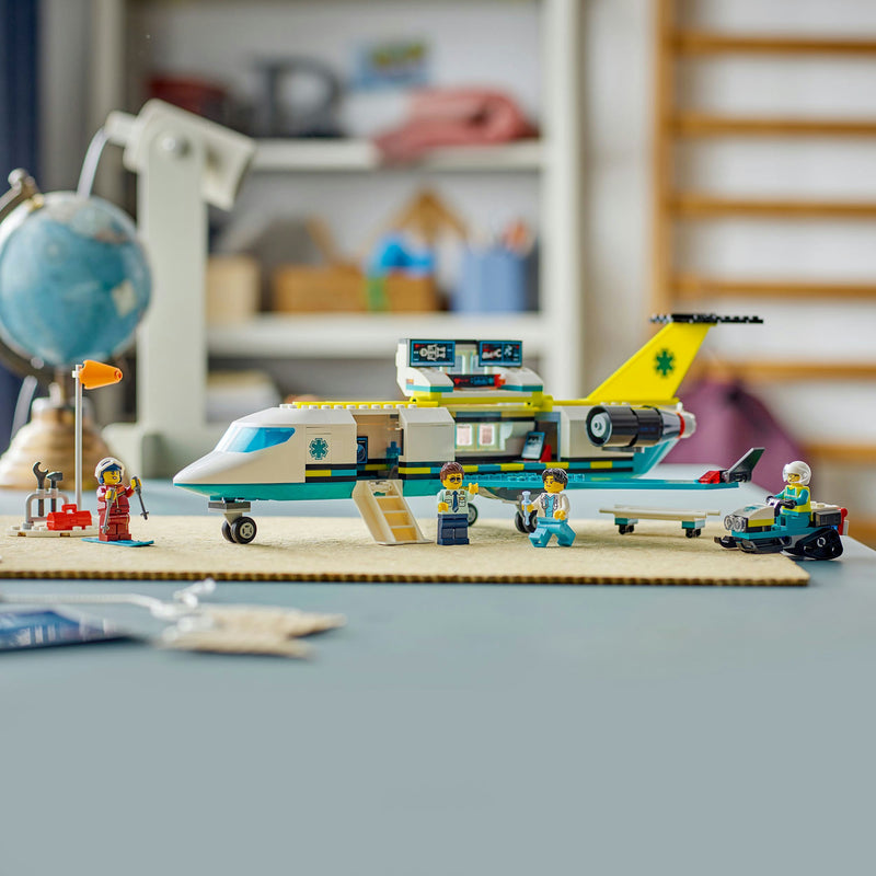 Load image into Gallery viewer, Lego city 60465 ambulancevliegtuig