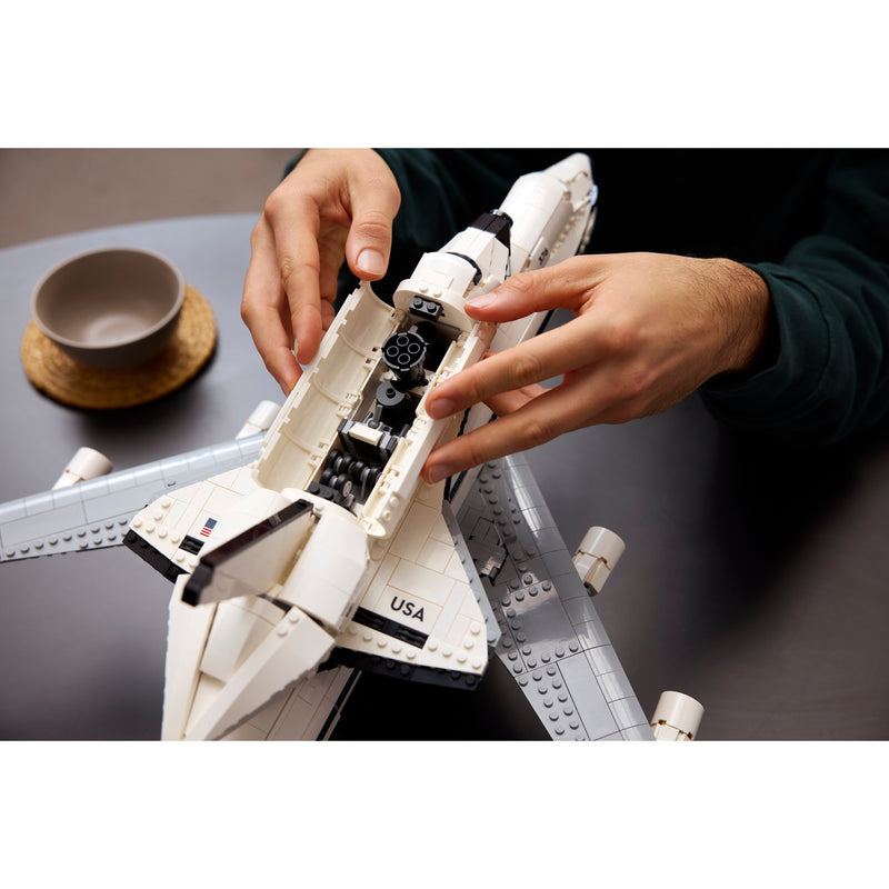 Laden Sie das Bild in Galerie -Viewer, Lego ® icons shuttle carrier aircraft - 10360