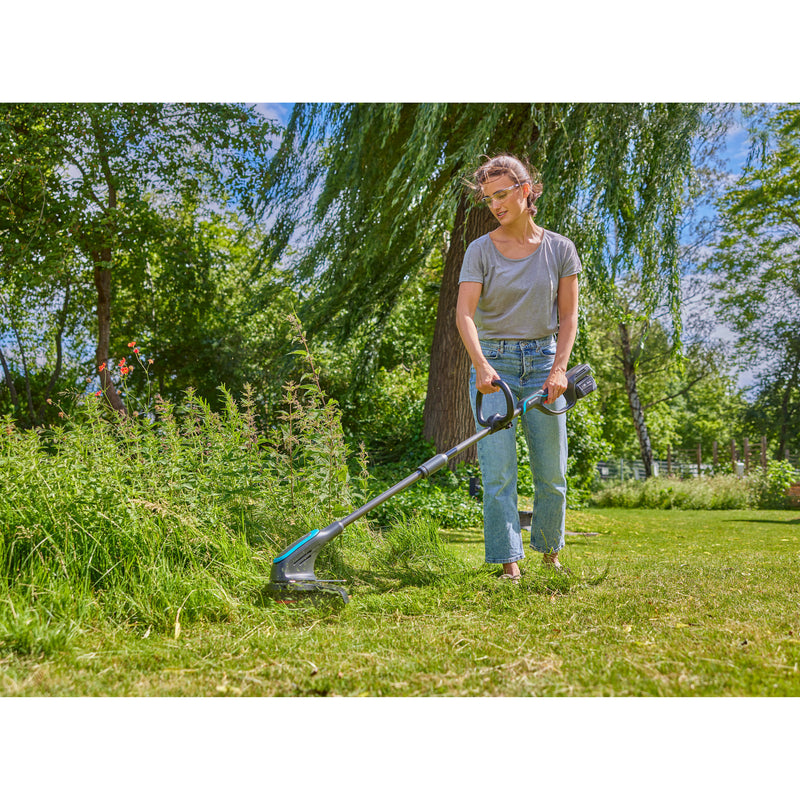 Load image into Gallery viewer, Gardena powertrim 30 18v set 4.0 ah met 18v p4a accu grastrimmer (grijs turquoise, accu en lader inbegrepen)