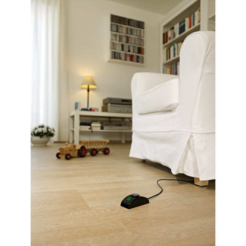 Load image into Gallery viewer, Brennenstuhl primera tec comfort switch plus 7-voudige stekkerdoos stekkerdoos (zwart, 19.500a overspanningsbeveiliging, externe schakelaar)