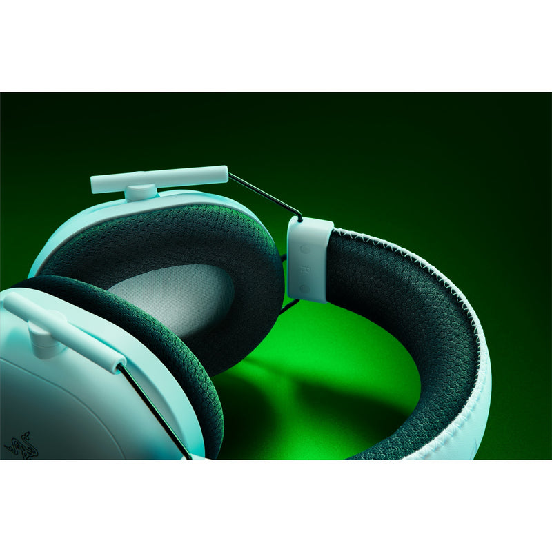 Load image into Gallery viewer, Razer blackshark v2 pro voor xbox over-ear gaming headset (wit, pc, xbox series x|s, xbox one, ps4)