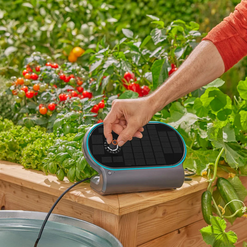 Chargez l'image dans la visionneuse de la galerie, Gardena aquabloom set l voor bewatering op zonne-energie besproeiingscomputer (grijs turquoise, automatisch besproeiingssysteem, accu inbegrepen)