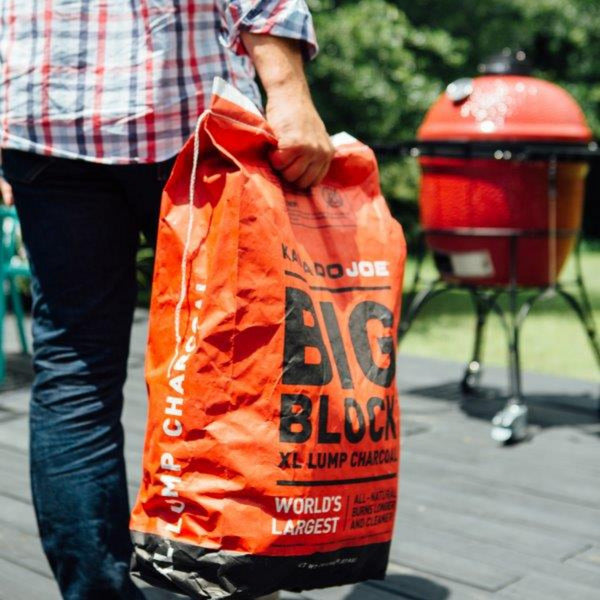 Load image into Gallery viewer, Kamado joe big block xl brokken houtskool (9 kg)