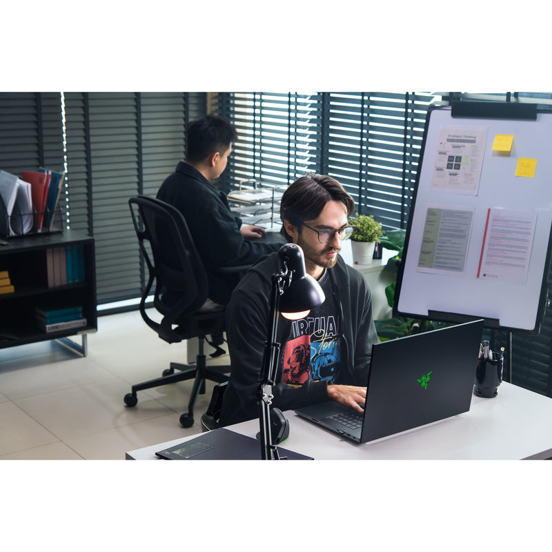 Afbeelding laden in galerijviewer, Razer blade 18 (2026) 18 gaming laptop (zwart | core ultra 9 290hx plus | rtx 5090 | 64 gb | 2 tb ssd)